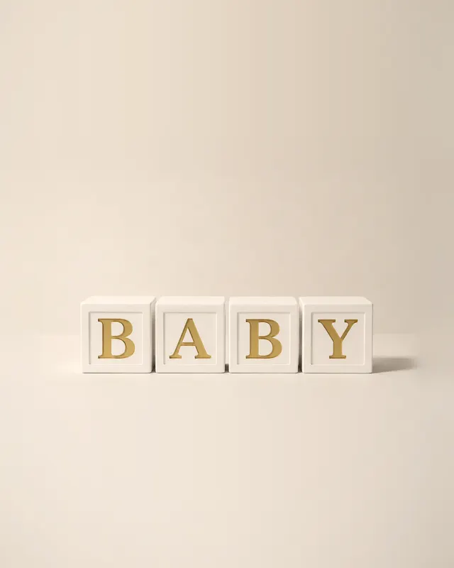 Cubos "BABY" blancos con letras doradas