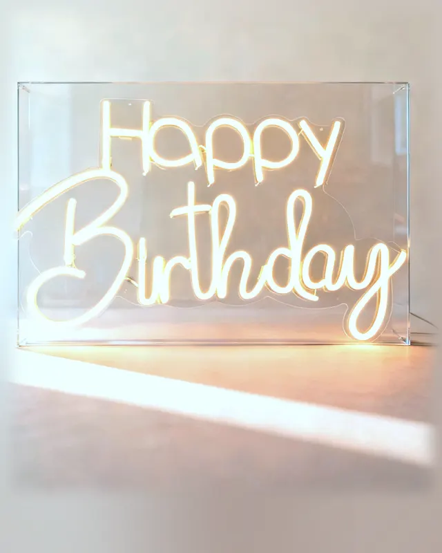 Letrero LED "Happy Birthday" en acrílico