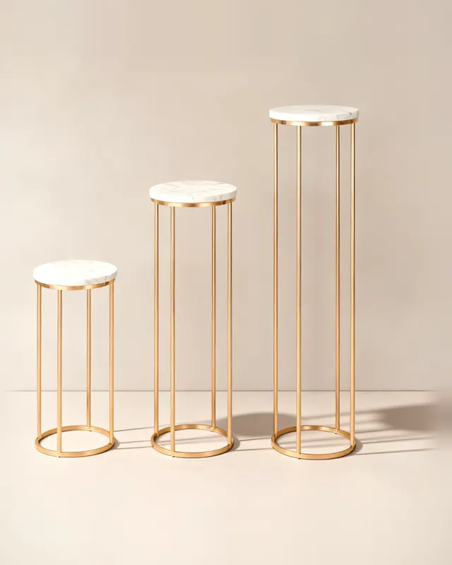 Set de pedestales dorados